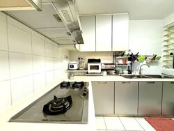 The Esparis (D18), Condominium #564243101